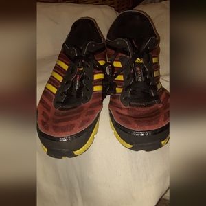 Adidas Climacool tennis shoes